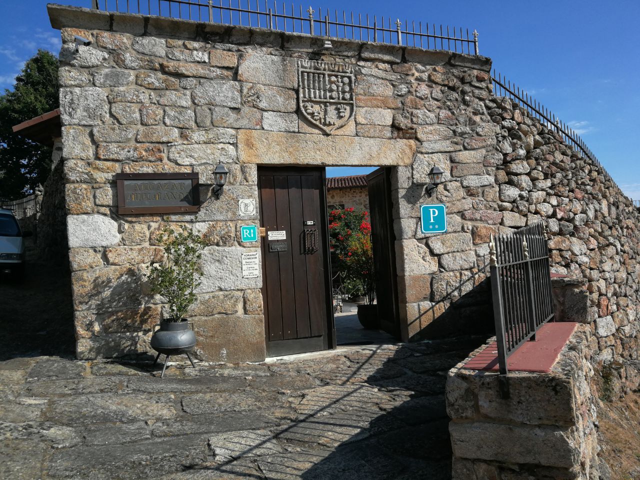 Alcázar Milmanda, hoteles y alojamientos en Celanova